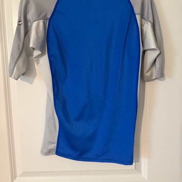 O'Neill Men's Rash Guard Swim Top Sz Medium - Picture 4 of 4